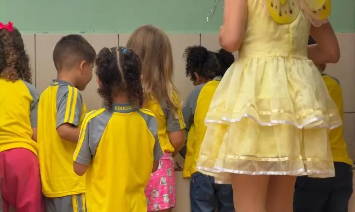 Terra Roxa leva ações de saúde bucal às escolas e CMEIs do município