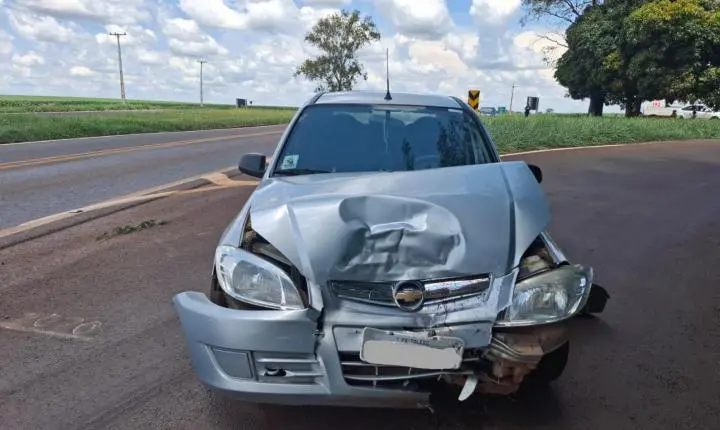 Três pessoas ficam feridas em acidente na rodovia PR-182 