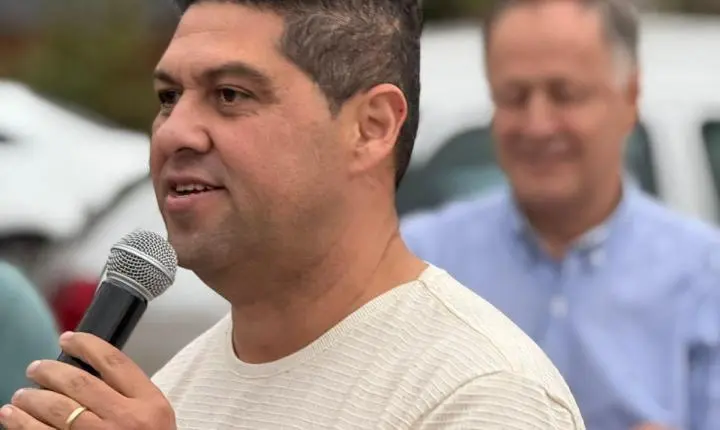 Valtinho ex-prefeito de Assis e assessor do deputado Sergio Souza participa da inauguração da Praça Tokuji Matsubara em Terra Roxa