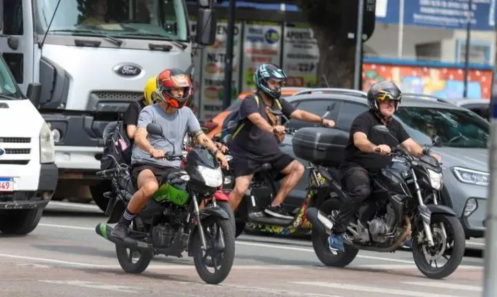 Vendas de motocicletas dobram no Paraná após isenção de IPVA, aponta associação