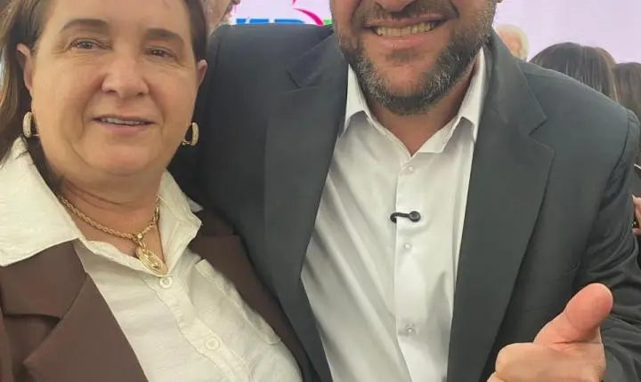 Vice-prefeita de Terra Roxa participa de entrega de kits maternidade do programa Nascer Bem Paraná