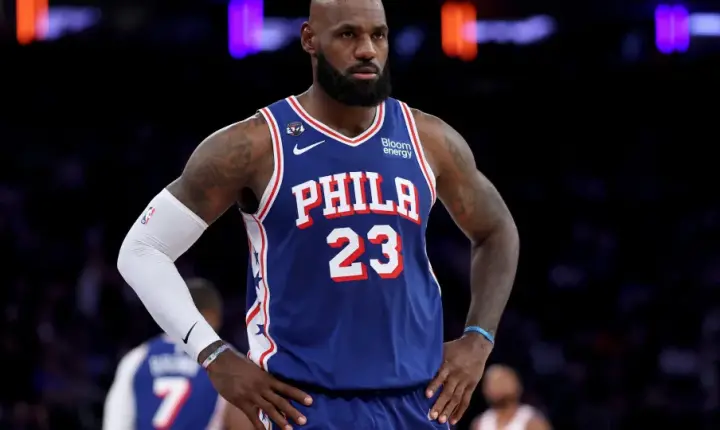 NBA: LeBron estreia na Filadélfia com virada histórica dos 76ers