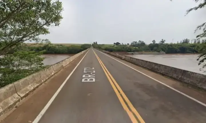 Ponte sobre o Rio Piquiri volta a receber veículos após quase um ano de interdição