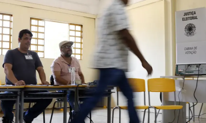 Cerca de 158,7 milhões de eleitores participam das eleições no país