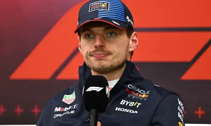 Verstappen e Lawson recebem sanção no GP do México após disputa em treino