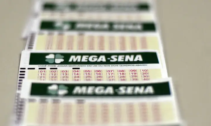 O prêmio da Mega-Sena chega a R$ 170 milhões no sorteio deste domingo