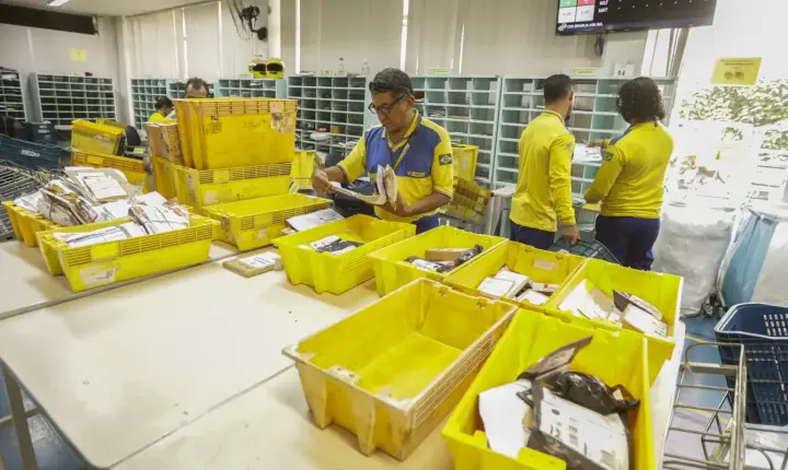 Correios e AliExpress fecham acordo para agilizar entregas no Brasil